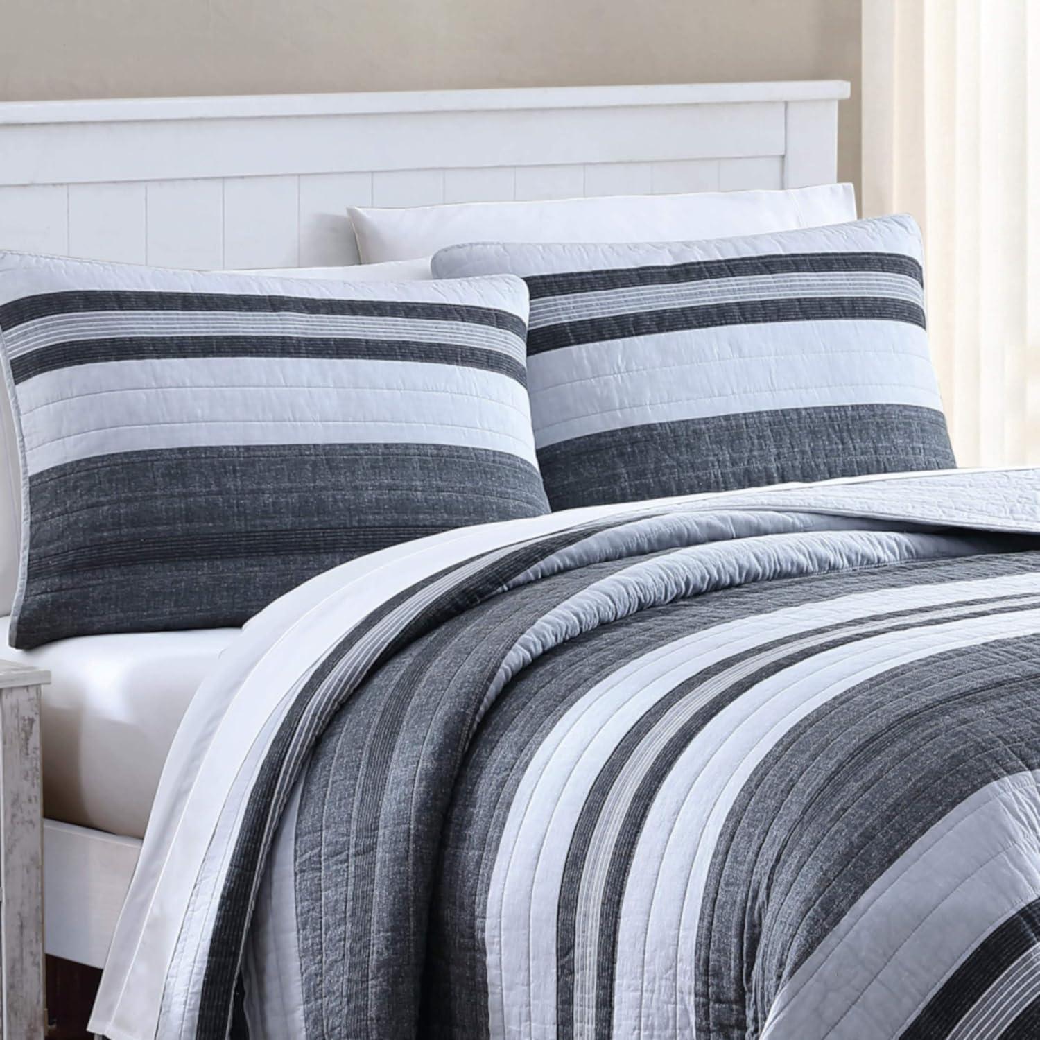 imageNautica  Twin Quilt Set Cotton Reversible Bedding Cozy Home Decor ampamp Dorm Room Essentials Ardmoore Grey TwinQueen