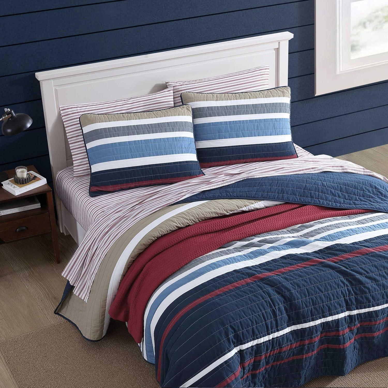 imageNautica  Twin Quilt Set Reversible Cotton Bedding with Matching Sham Bold ampamp Colorful Bedding Set for All Seasons Bradford Navy Blue Twin