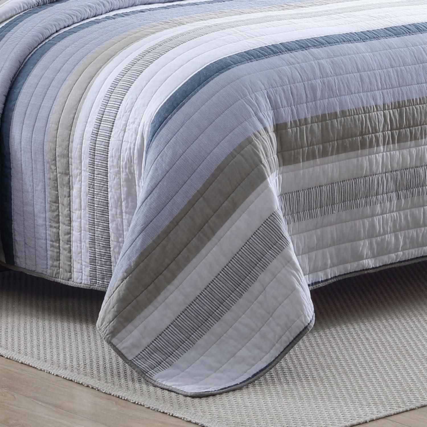imageNautica  Twin Quilt Set Soft ampamp Breathable Cotton Bedding with Medium Weight Feel Reversible 2 Piece Bed Set with Matching Pillowcase Galewood BlueFullQueen