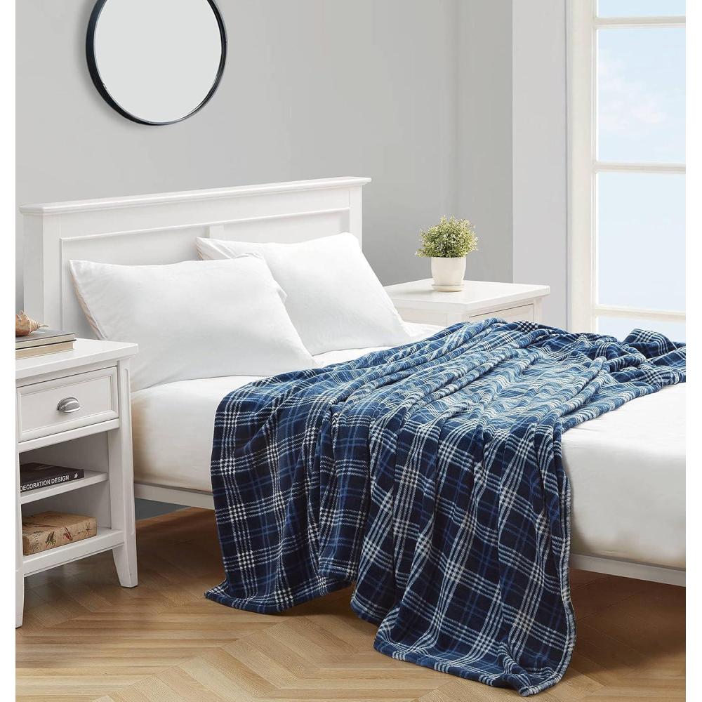 imageNautica  Twin Blanket Soft Plush Fleece Bedding Ideal for Bed or Couch Dorm Essentials OekoTex Certified Winter Tattersall RedGillbrooke