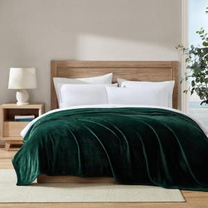 imageNautica  Twin Blanket Soft Plush Fleece Bedding Ideal for Bed or Couch Dorm Essentials OekoTex Certified Solid RedSolid Dark Green